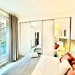 Invalides Eiffel Towel Beaugrenelle