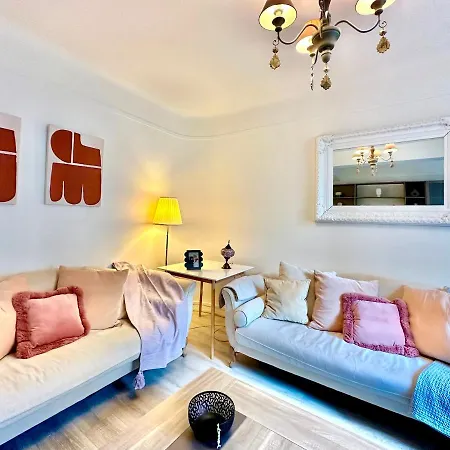 Invalides Eiffel Towel Beaugrenelle Apartment Paris