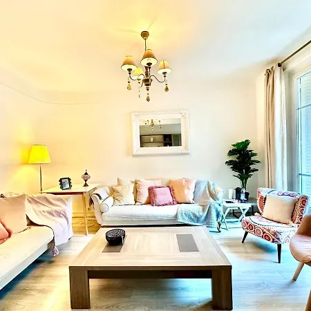 Apartment Invalides Eiffel Towel Beaugrenelle Paris