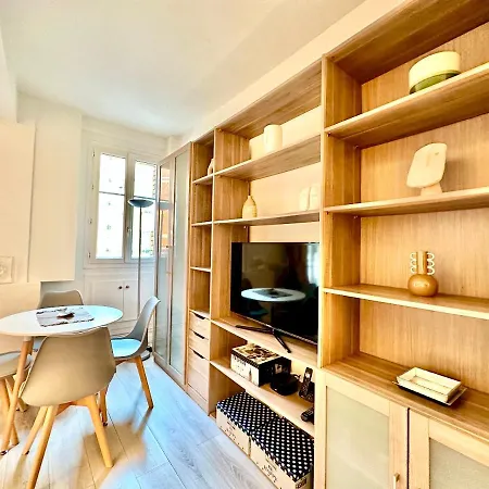 Invalides Eiffel Towel Beaugrenelle Apartment Paris