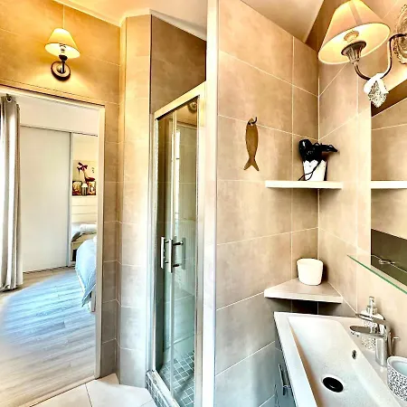 Invalides Eiffel Towel Beaugrenelle Apartment Paris